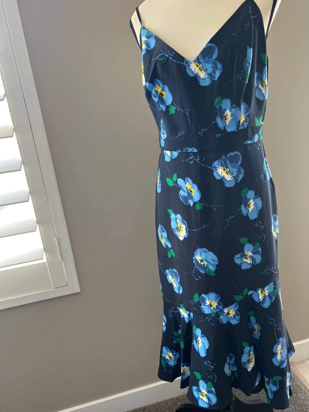 NWT Banana Republic Black and Blue Floral High Low chiffon dress size 6